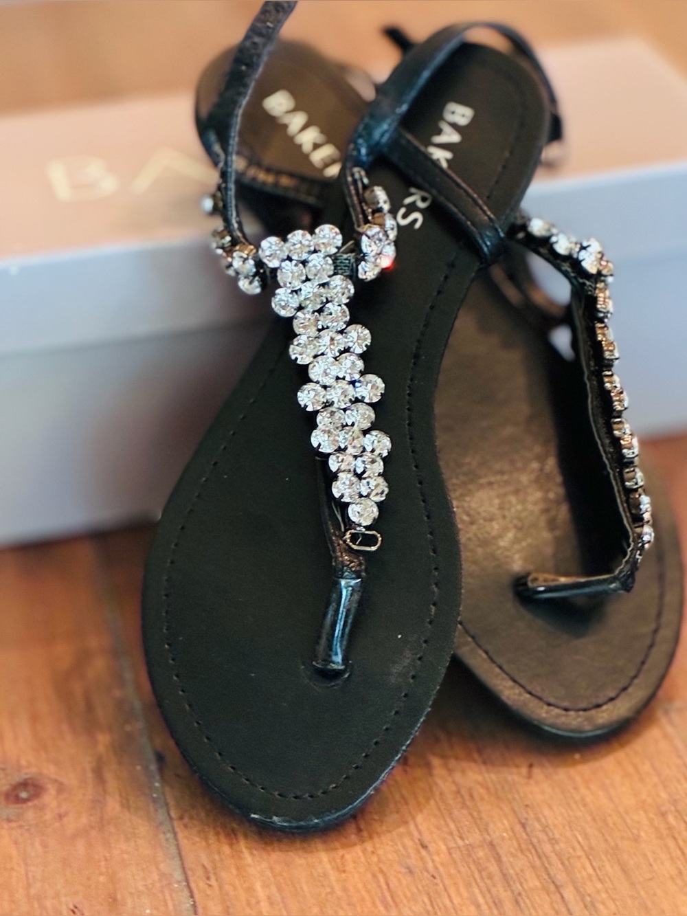 Bakers bedazzled flat thong sandals. Size 6